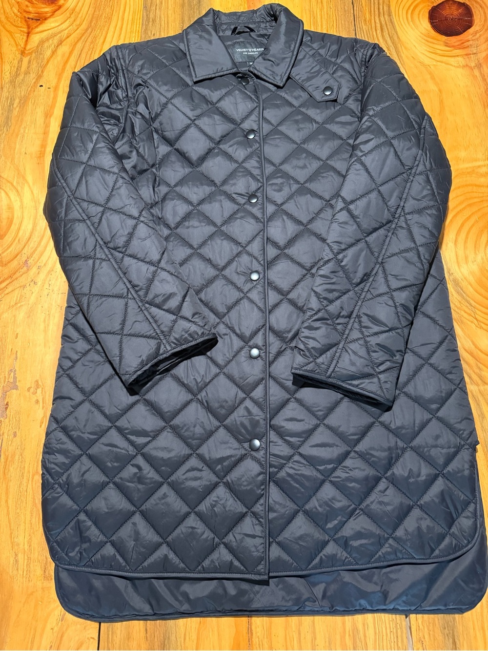 Velvet Heart Quilted Diamond-Pattern Puffer Coat - Black